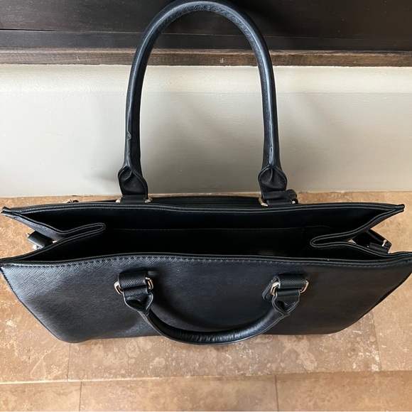 Call it Spring Black Toquerville Tote Bag - Picture 4 of 11